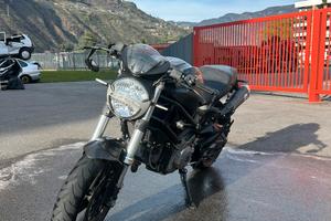 A2 Ducati Monster 696