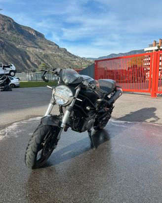 A2 Ducati Monster 696