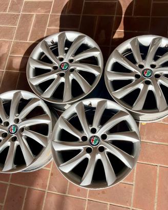 Cerchi in lega 17" Turbina originali Alfa Romeo