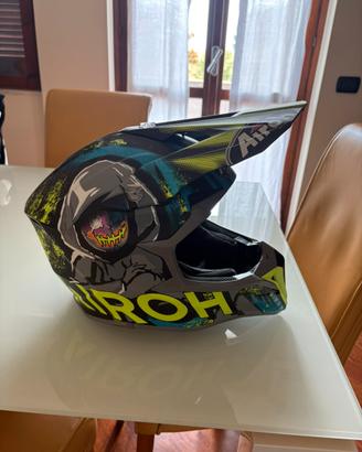 Casco Airoh Twist per moto taglia S