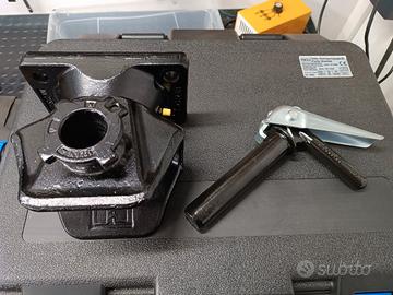 Gancio traino a campana girevole 