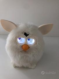 Furby giocattolo