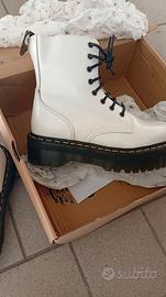 Dr Martens Jadon