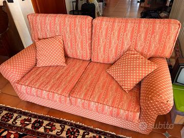 Divano e poltrona letto in stile classico