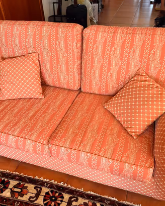 Divano e poltrona letto in stile classico
