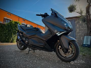 Yamaha tmax 530