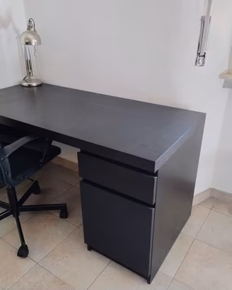 SCRIVANIA IKEA MALM