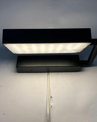 Lampada parete Led metallo nero orientabile