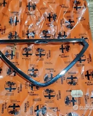 Cornice cromata Alfa Romeo 75