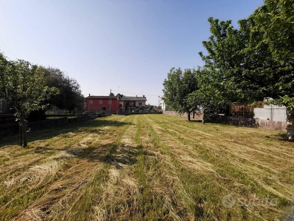 Terreno di 840 m² a Torreano - Vista 3