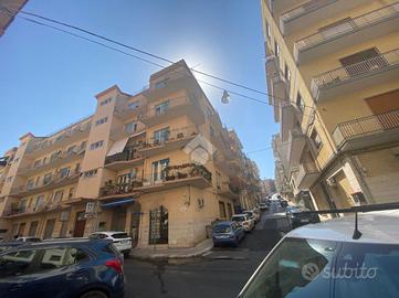 3 LOCALI A RAGUSA