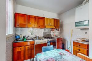 Sol. Indipendente ristrutturata con 2 box e 2 cant