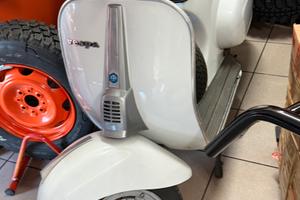 Vespa 50