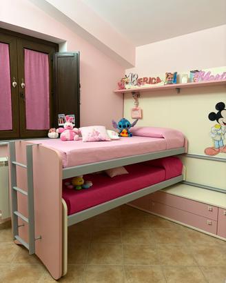 Stanzetta per bambini-pari al nuovo-salvaspazio