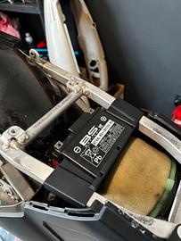Portabatteria Yamaha YZ 125 2T - su misura