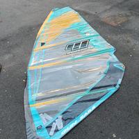 tavola e vela completo di attrezzatura