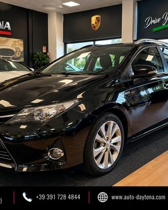 TOYOTA Auris Touring Sports 2.0 D-4D LOUNGE