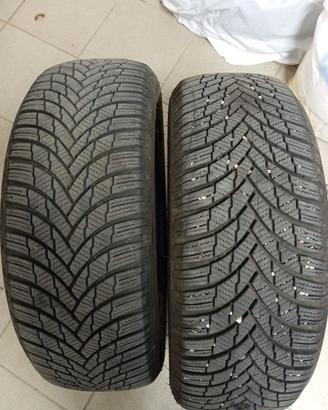 4 gomme estive e 4 gomme invernali con cerchi 
