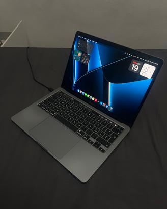 Macbook Pro M1 computer