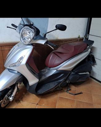Beverly 350 sport touring