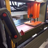 Trancia a ponte Atom HS 588 semiautomatica