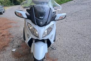 Suzuki burgman 650