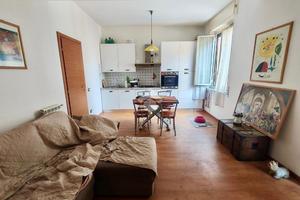 5 LOCALI A GENOVA