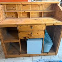 Mobile realizzato con  bancali