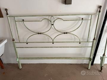 Letto matrimoniale ferro + reti a doghe regolabili