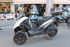 Piaggio MP3 300 LT Hpe pat.B uniprò E5