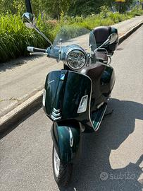 Vespa gts 300