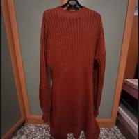 Vestito invernale rosso mattone