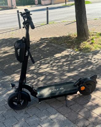 Monopattino elettrico Blu:s Stalker XT950