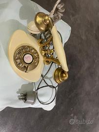 Telefono particolare bachelite