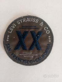Stemma in tessuto Levi's 