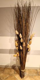 Fascina vimini naturale con fiori