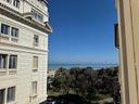 luminoso-appartamento-vista-mare-con-posto-auto