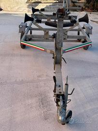 Carrello porta gommone