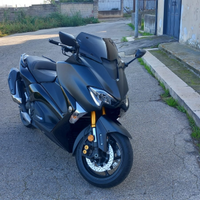 Tmax 530 SX Sport Edition 2019/DA VETRINA