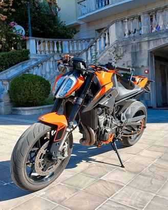 KTM DUKE 890