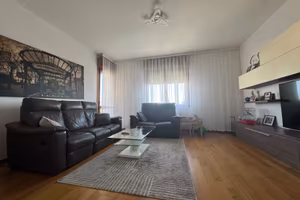 Luminoso appartamento tre camere con garage