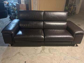 Divano in vera pelle