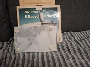 tagliaformaggio in marmo