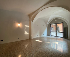 Locale per ufficio o negozio in Dronero centro