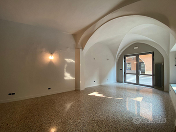 Locale per ufficio o negozio in Dronero centro