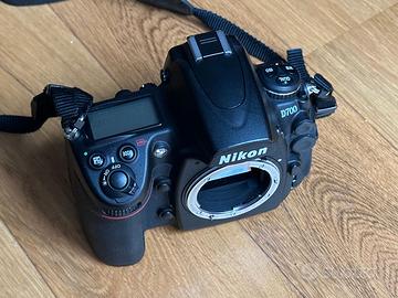 Nikon D700 FX full frame, 25.330 scatti, perfetta