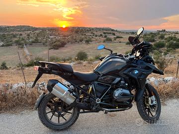Gs 1200 2017 triple back