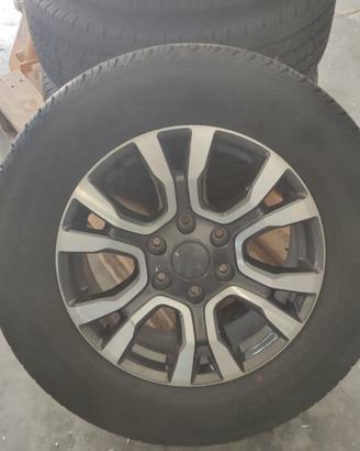 Pneumatici completi per pick up Ford Ranger