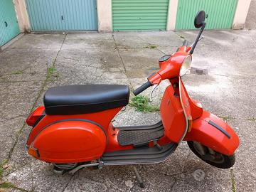 Vespa PE 200