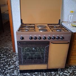 Cucina a gas con forno
